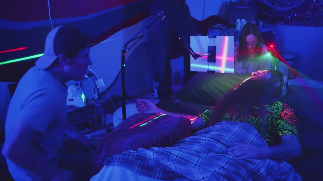 The blue room: Kevin at the pump, James going in